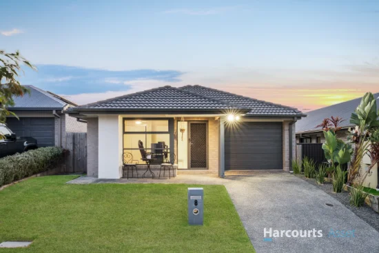 8 Mossman Place, South Maclean, Qld 4280
