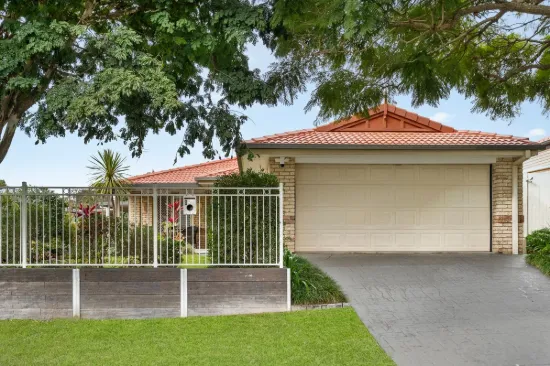 8 Murdock Place, Wakerley, Qld 4154