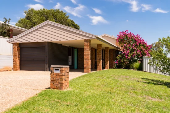 8 NEWMAN CRESCENT, Wodonga, Vic 3690