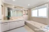 8 Nolan Close, Doncaster East, Vic 3109-Image
