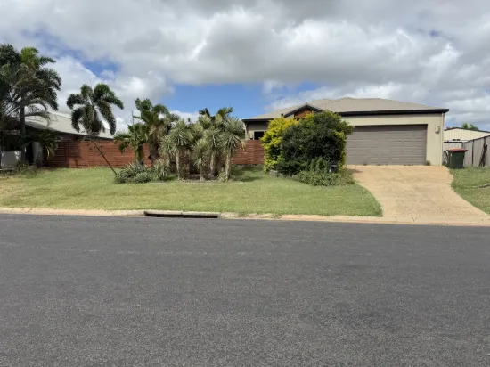 8 Norton Court, Moranbah, Qld 4744