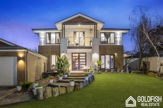 8 Oakes Place, Golden Square, Vic 3555