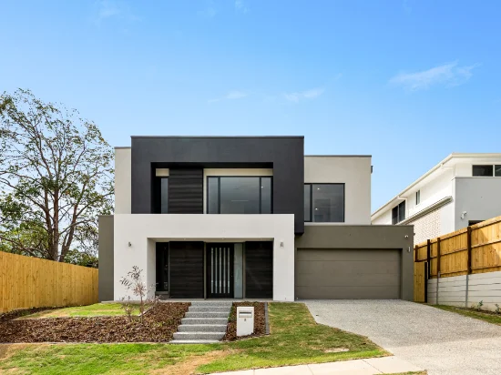 8 Olympic Place, Holland Park QLD 4121-Image