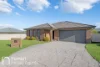 8 Onyx Place, Orange, NSW 2800