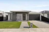 8 Opulence Avenue, Fraser Rise, Vic 3336