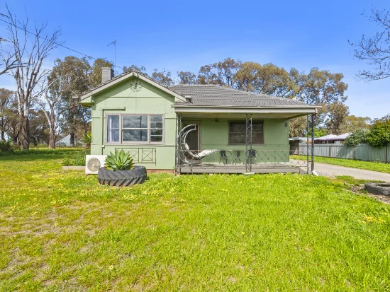 8 Osborne Street, Finley, NSW 2713