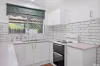 8 Parer Close, Thornlie, WA 6108-Image