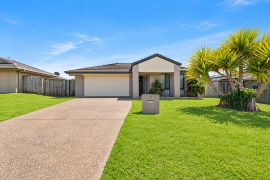 8 Parkhill Avenue, Wondunna, Qld 4655