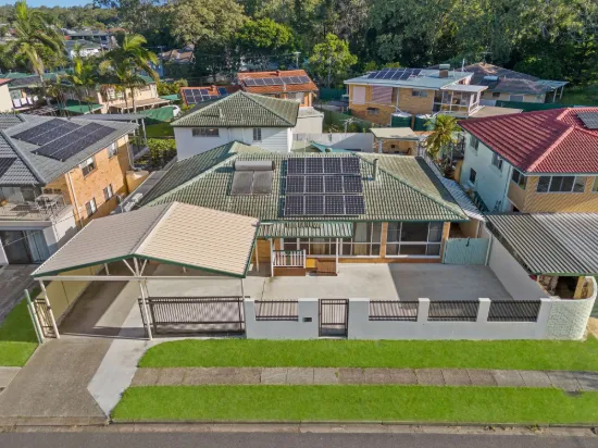 8 Parkway Street, MacGregor, Qld 4109