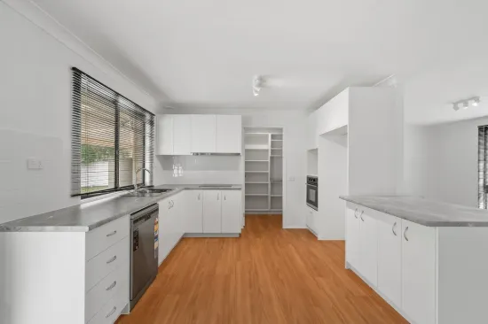 8 Pecan Close, Wyoming, NSW 2250