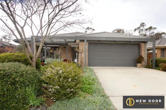 8 Pemberton Place, Jerrabomberra, NSW 2619