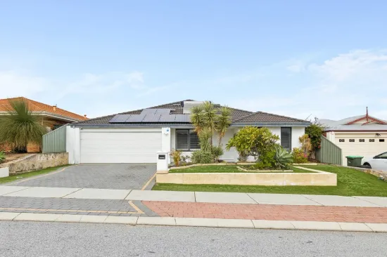8 Pennine Pass, Merriwa, WA 6030