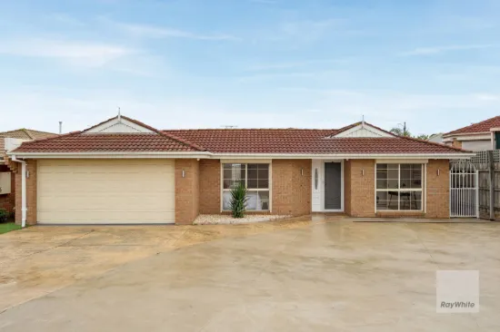 8 Preston Place, Taylors Lakes, Vic 3038