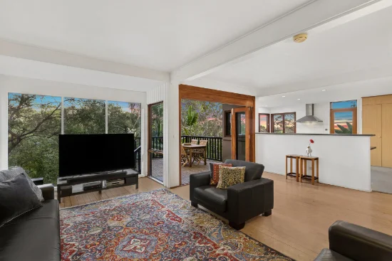 8 Pringle Avenue, Frenchs Forest, NSW 2086