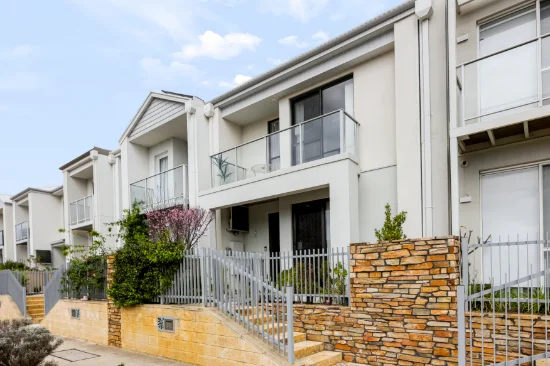 8 Quartermaine Boulevard, Mandogalup, WA 6167