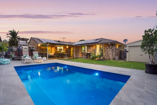 8 Ransom Place, Wakerley, Qld 4154