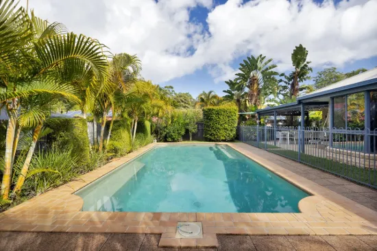 8 Red Jacket Court, Palmwoods, Qld 4555