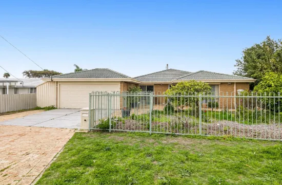 8 Redruth Court, Yanchep, WA 6035