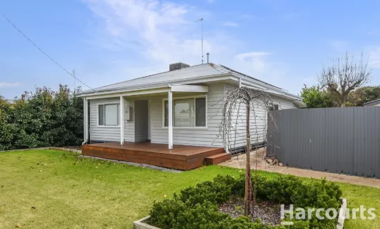 8 Remlaw Road, Horsham, Vic 3400