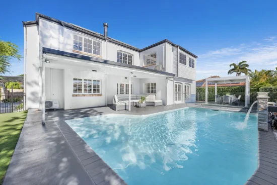 8 Renate Way, Benowa Waters, Qld 4217