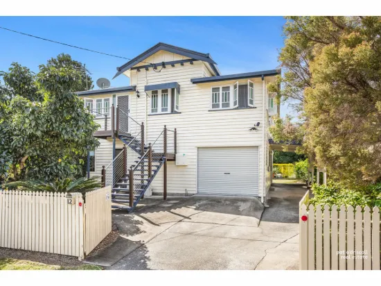 8 Renshaw Street, Park Avenue, Qld 4701