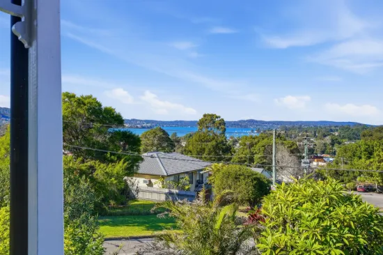 8 Rhondda Rd, Teralba, NSW 2284