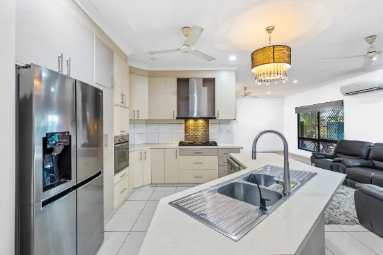8 Rooney Street, Rosebery, NT 0832
