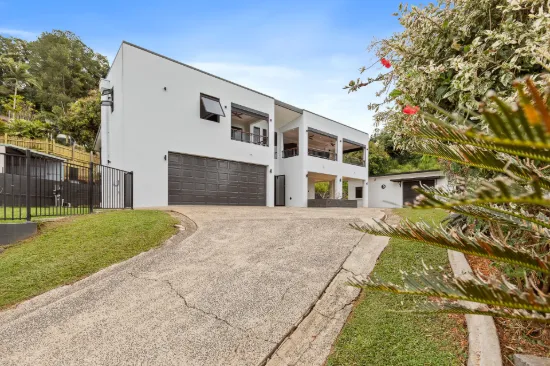 8 Seaview Close, Bayview Heights, Qld 4868