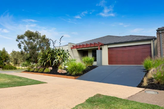 8 Sefton Grange, Mount Martha, Vic 3934