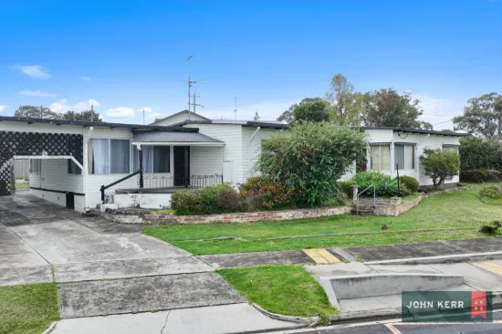 8 Shanahan Parade, Newborough, Vic 3825