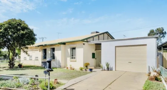 8  Silver street, Salisbury North, SA 5108