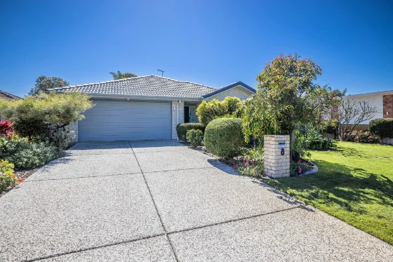 8 Sinclair Place, Ningi, Qld 4511