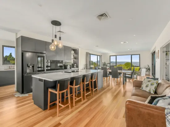 8 Skyline Avenue, Grindelwald, Tas 7277