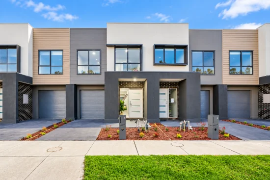 8 snowflake Crescent, South Morang VIC 3752-Image