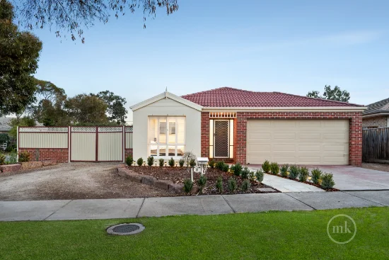 8 Somerfield Place, Doreen, Vic 3754