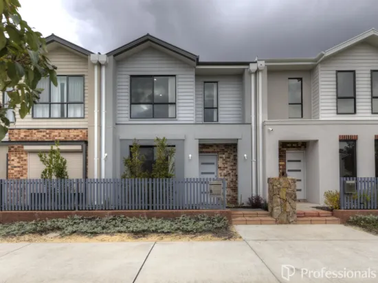 8 Sorbus Lane, Forrestfield, WA 6058