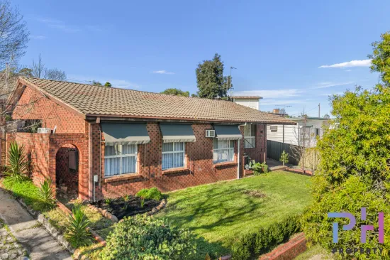 8 Specimen Hill Road, Golden Square, Vic 3555