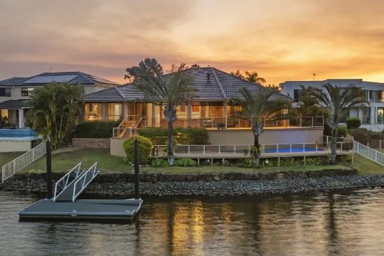 8 Stargazer Place, Clear Island Waters, Qld 4226 - For Sale