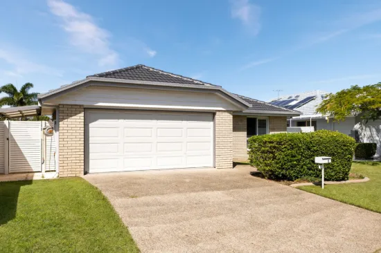 8 Strand Court, Kippa-Ring, Qld 4021