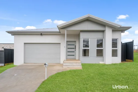 8 Strathmore Lane, Tahmoor, NSW 2573