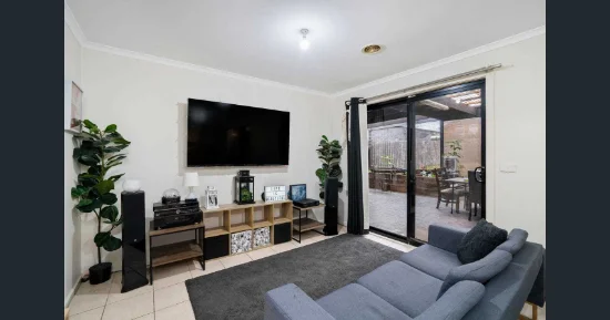8 The Terrace, Melton, Vic 3337-Image