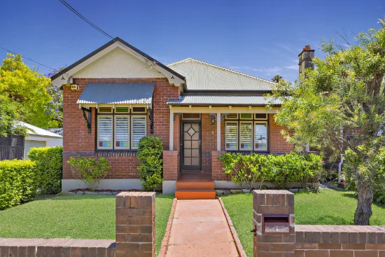 8 Therry Street, Drummoyne, NSW 2047 - For Rent