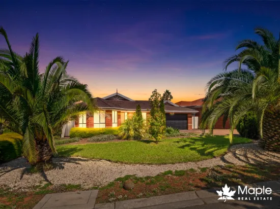 8 Tiffany Crescent, Roxburgh Park, Vic 3064