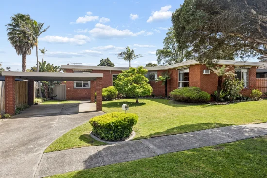 8 Toorak Drive, Dingley Village, Vic 3172