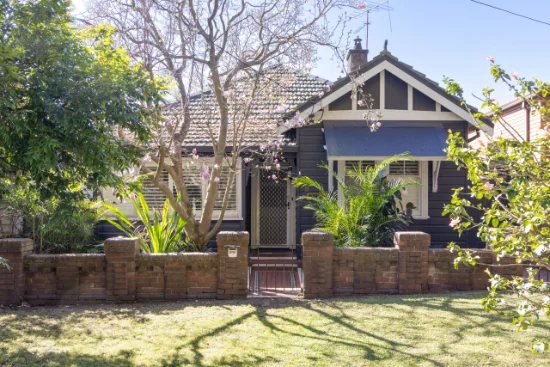 8 Tramway Street, Tempe, NSW 2044