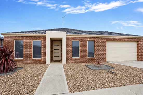 8 Tree Street, Waurn Ponds, Vic 3216
