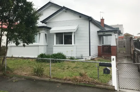 8 Trudgeon Avenue, Reservoir, Vic 3073