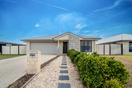 8 Vale Street, Emerald, Qld 4720 - For Sale