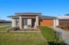 8 Valegro Lane, Cranbourne South VIC 3977-Image