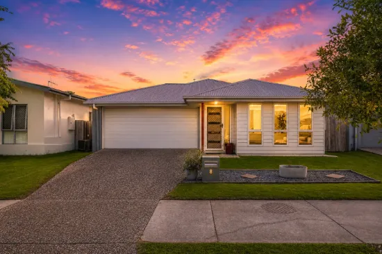 8 Village Boulevard, Pimpama, Qld 4209